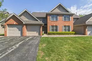 1096 Lakewood Ct, Schererville, IN 46375 - Photo 1