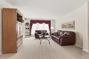 1096 Lakewood Ct, Schererville, IN 46375 - Photo 14