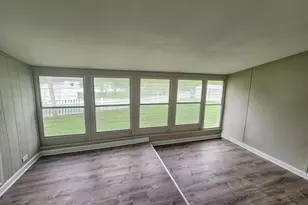 5377 Cleveland Ln, Merrillville, IN 46410 - Photo 10