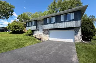 1318 Brandywine Rd, Crown Point, IN 46307 - Photo 2