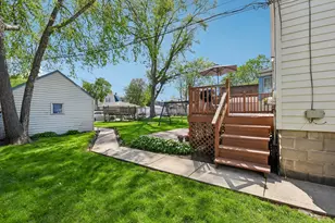 838 174th St, Hammond, IN 46324 - Photo 16