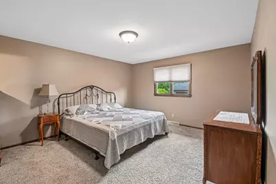 9618 Walnut Drive, Munster, IN 46321 - Photo 12