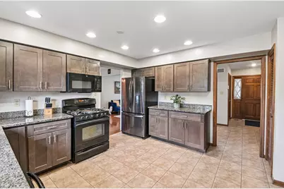 9618 Walnut Drive, Munster, IN 46321 - Photo 8