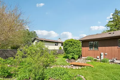 9618 Walnut Drive, Munster, IN 46321 - Photo 28