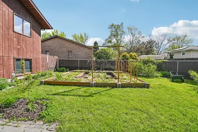 9618 Walnut Drive, Munster, IN 46321 - Photo 32