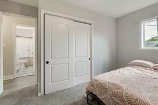 1216 N Dwiggins Ct, Griffith, IN 46319 - Photo 10