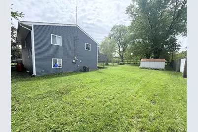 1216 Dwiggins Court, Griffith, IN 46319 - Photo 20