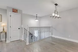 1216 N Dwiggins Ct, Griffith, IN 46319 - Photo 16