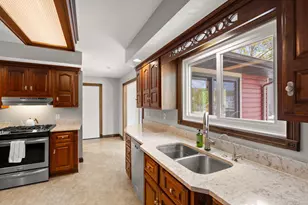 1062 Birch Trail Dr, Chesterton, IN 46304 - Photo 12