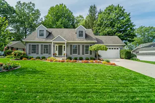 722 Timber Ct, Chesterton, IN 46304 - Photo 2