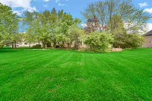 3315 W 138th Ln, Crown Point, IN 46307 - Photo 4
