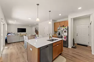 2304 Dunewood St, Portage, IN 46368 - Photo 12