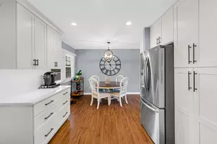 235 E 13th St, Hobart, IN 46342 - Photo 6