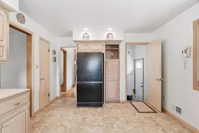 9247 Cottage Grove Avenue, Highland, IN 46322 - Photo 14