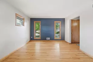 9247 Cottage Grove Ave, Highland, IN 46322 - Photo 6