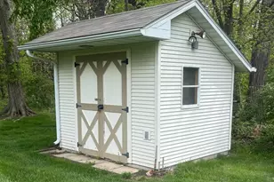 2242 Deerpath Dr W, Schererville, IN 46375 - Photo 24