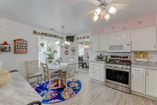 2242 Deerpath Dr W, Schererville, IN 46375 - Photo 8