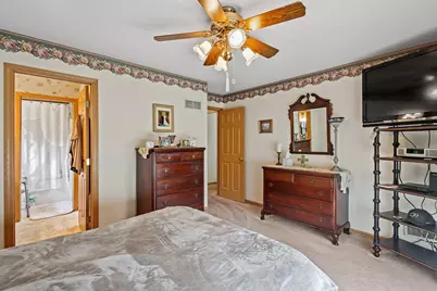 12181 N 332 E #46, Demotte, IN 46310 - Photo 32