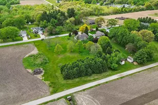 12181 N 332E, Demotte, IN 46310 - Photo 14