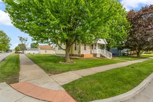 718 N Grant St, Crown Point, IN 46307 - Photo 20