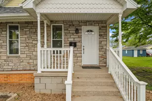 718 N Grant St, Crown Point, IN 46307 - Photo 2