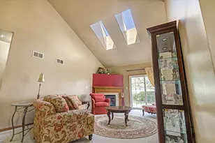8113 Victoria Pl, Crown Point, IN 46307 - Photo 10