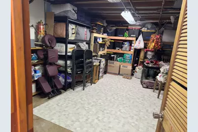 2256 W 57th Place, Merrillville, IN 46410 - Photo 32