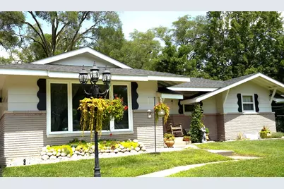 2256 W 57th Place, Merrillville, IN 46410 - Photo 2