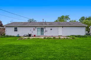627 Olympia Rd, Valparaiso, IN 46385 - Photo 16