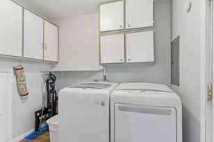 131 N 18th St, Chesterton, IN 46304 - Photo 22