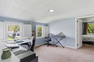 131 N 18th St, Chesterton, IN 46304 - Photo 20