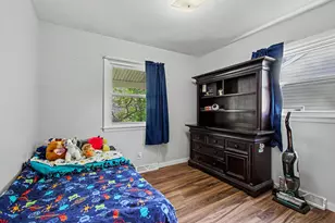 1707 Peachtree Dr, Valparaiso, IN 46383 - Photo 18