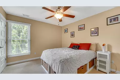 239 Edgewood Drive, Valparaiso, IN 46385 - Photo 18