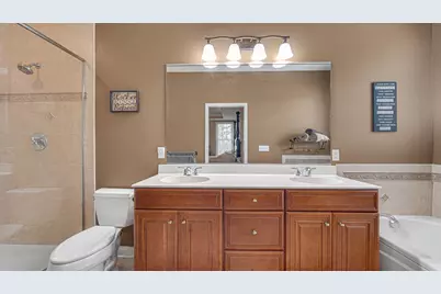 239 Edgewood Drive, Valparaiso, IN 46385 - Photo 14