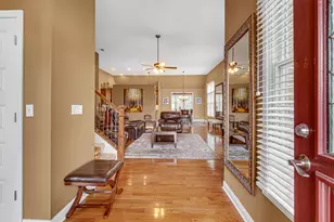 239 Edgewood Dr, Valparaiso, IN 46385 - Photo 2