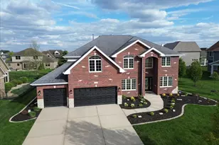 10407 Golden Arch Ave, Saint John, IN 46373 - Photo 4