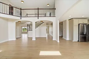 10407 Golden Arch Ave, Saint John, IN 46373 - Photo 8