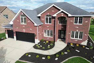 10407 Golden Arch Ave, Saint John, IN 46373 - Photo 1