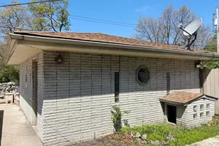 2048 Roosevelt Pl, Gary, IN 46404 - Photo 6
