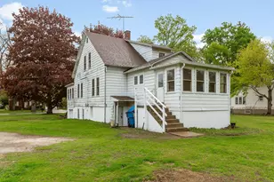 320 Johnson Rd, Michigan City, IN 46360 - Photo 18