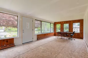320 Johnson Rd, Michigan City, IN 46360 - Photo 4