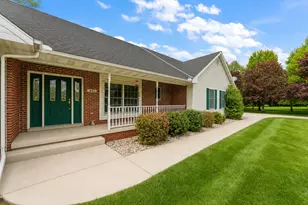 441 Summerhill Pl, Valparaiso, IN 46385 - Photo 4