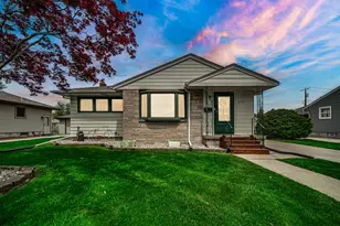 3131 Strong St, Highland, IN 46322 - Photo 2