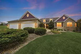 118 Windridge Rd, Valparaiso, IN 46385 - Photo 2