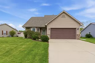 1406 Pine Creek Rd, Valparaiso, IN 46383 - Photo 2
