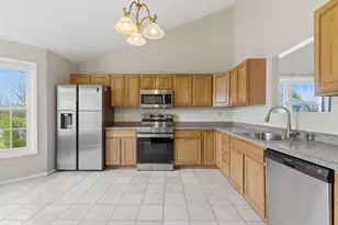 1406 Pine Creek Rd, Valparaiso, IN 46383 - Photo 4