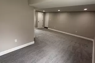 621 E 52nd Ave, Merrillville, IN 46410 - Photo 14