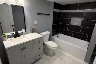 556 Durbin St, Gary, IN 46406 - Photo 16