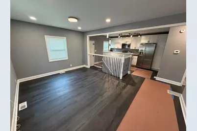 556 Durbin Street, Gary, IN 46406 - Photo 2