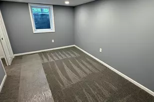 556 Durbin St, Gary, IN 46406 - Photo 14